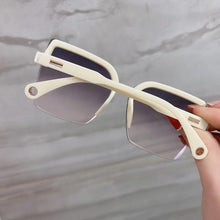 Load image into Gallery viewer, Leslie Sunglasses