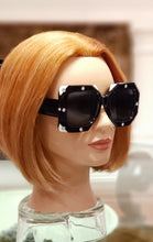 Load image into Gallery viewer, Rhinestone Square Sunglasses