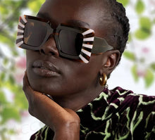 Load image into Gallery viewer, Aterra Sunglasses